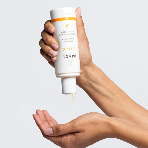 Gel de curățare cu Vitamina C Image Vital C Hydrating Facial Cleanser - imagine 3